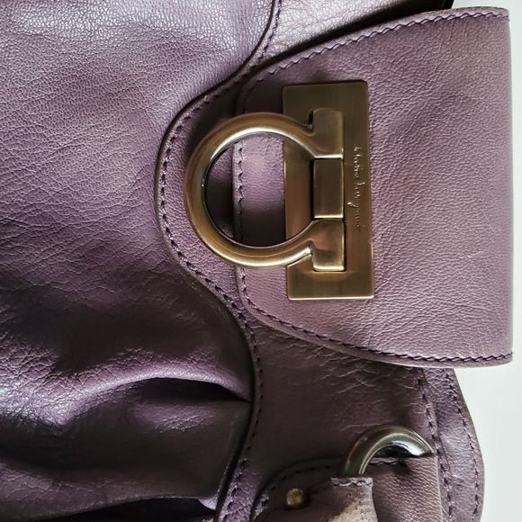 EUC Salvatore Ferragamo purse - Picture 12 of 14
